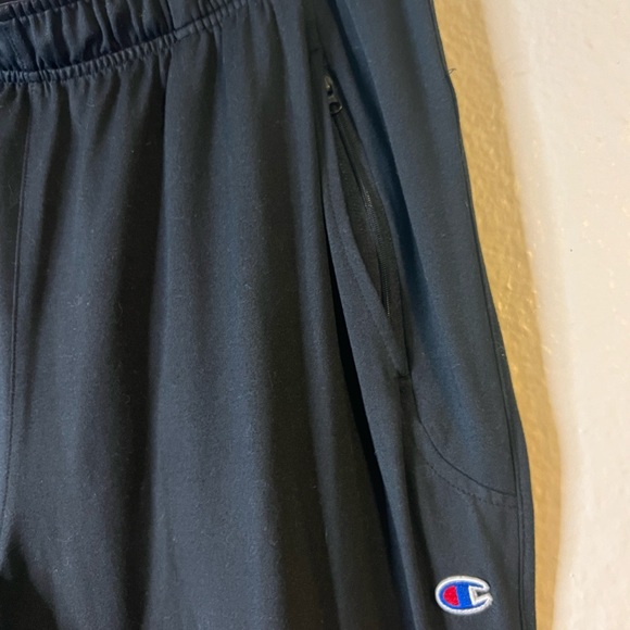 Champion Men's Interlock Tech Terry Jogger Pant with Zippered Pockets & Ankles - Picture 4 of 6